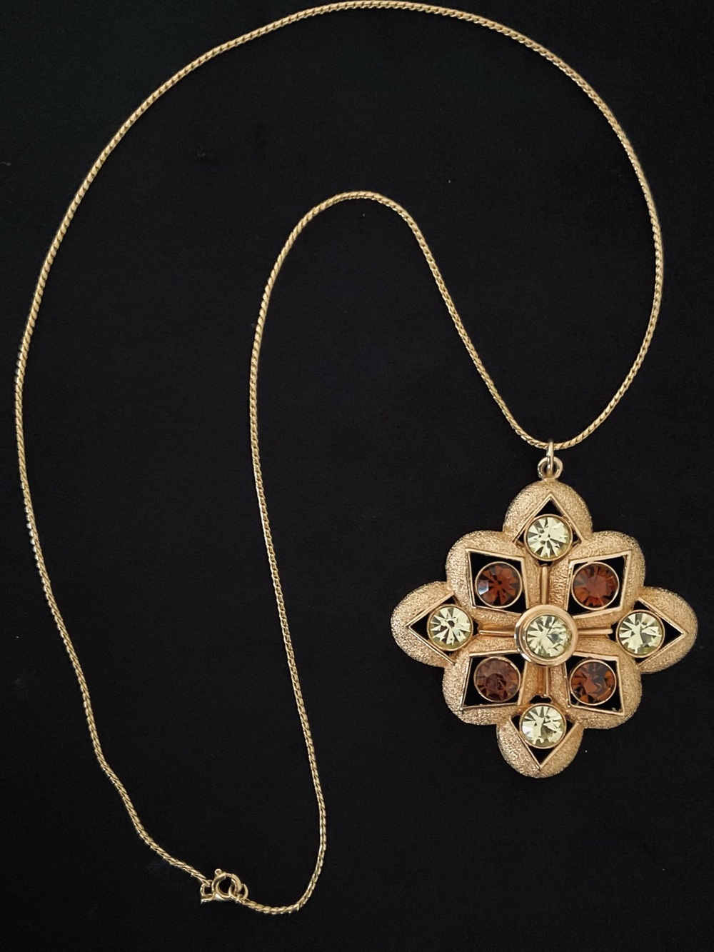 #33 Vintage Sarah Coventry Starburst Maltese Cross Pendant Statement Necklace